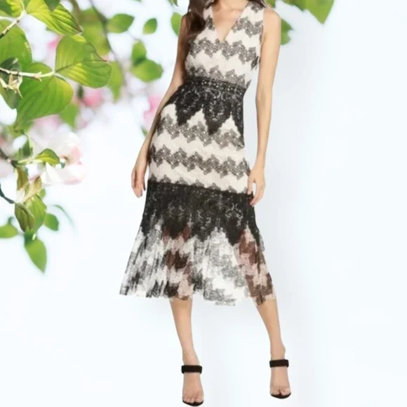 foxiedox Montana Bubble Lace Midi Dress - Black/White foxiedox Montana Bubble Lace Midi Dress - Black/White